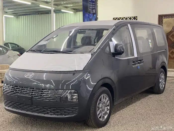 ستاريا 2025 سمارت ديزل و بنزين 9 ركاب و 11 راكب كاش واقساط 0