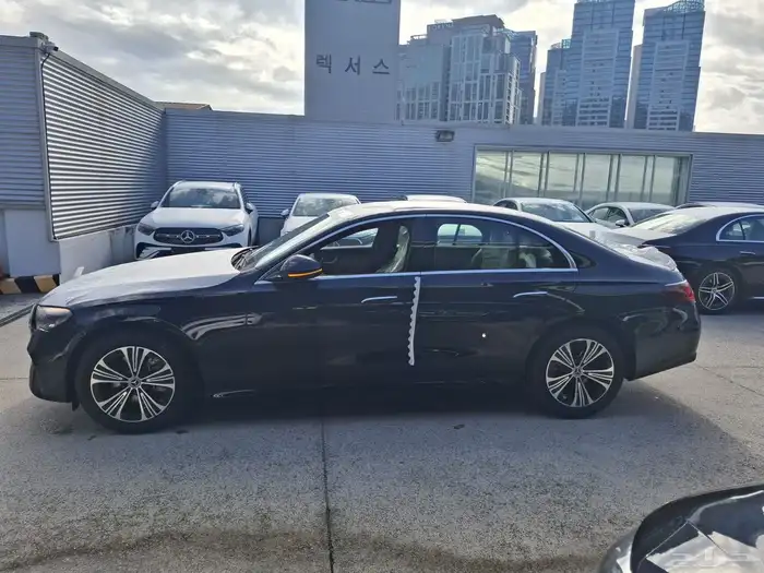 مرسيدس E 200 AV مع بروجكتر 2026 استيراد من كوريا اصفار 4