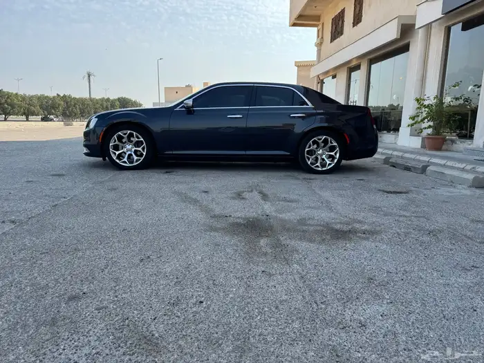 كرايسلر 2018 فل كامل للبيع 1