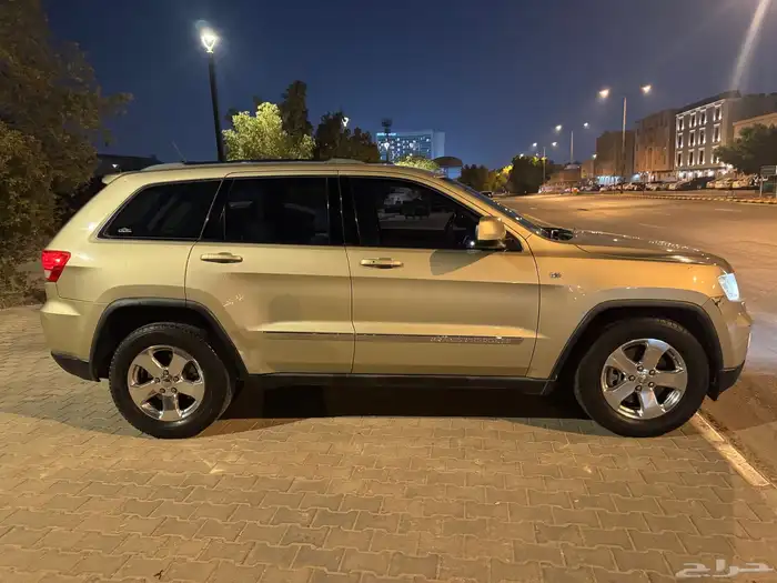جيب قراند شيروكي 2012 14
