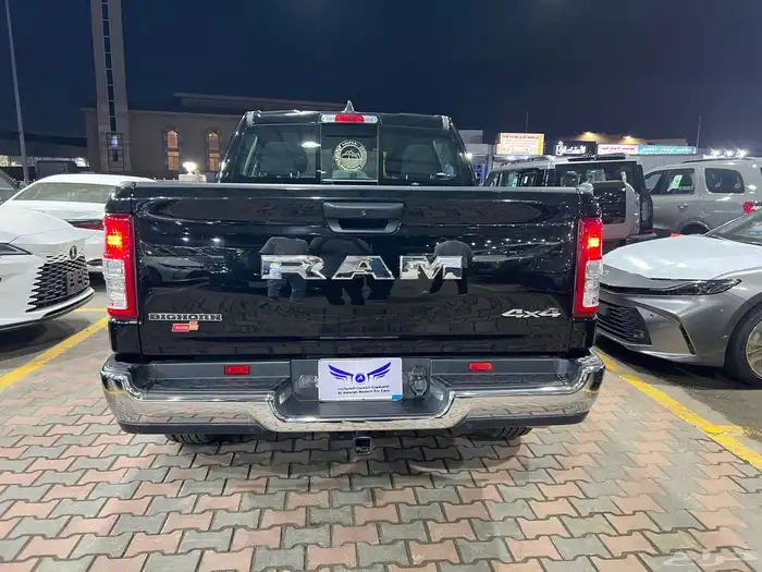 دودج رام 2023 بيج هورن متاح تقسيط 3