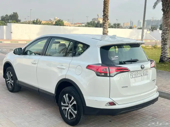 تويوتا راف فور 2018 9