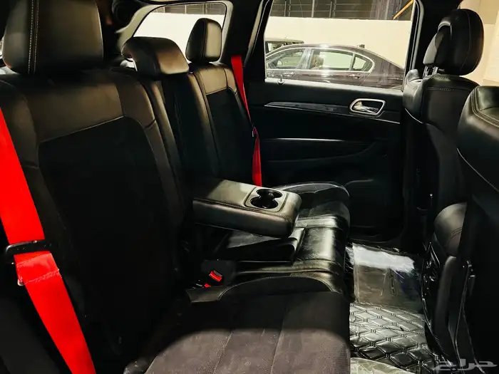 شيروكي SRT8 فل كامل نظيف جدا سعودي 11