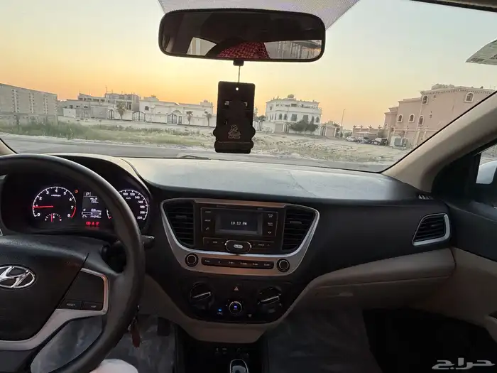 للبيع اكسنت 8