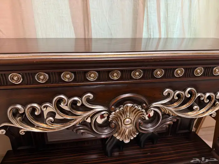 طاولة مدخل 2