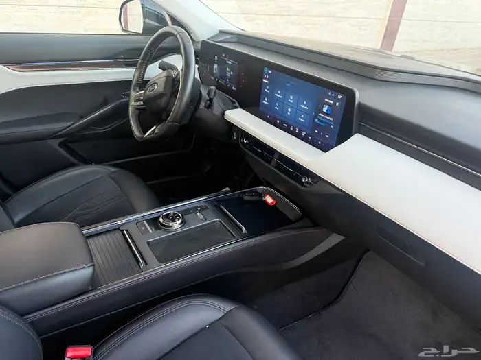 فورد_توروس_2023_تيتانيوم 52