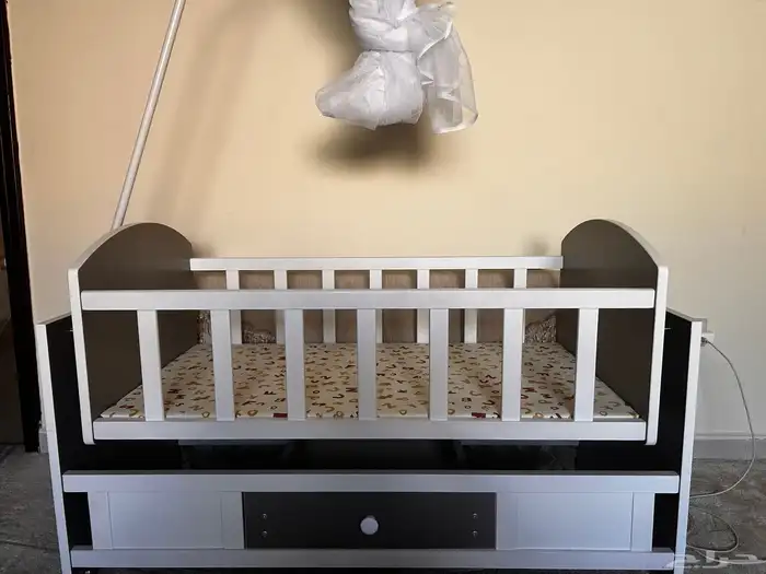 سرير اطفال مع ناموسيه 0