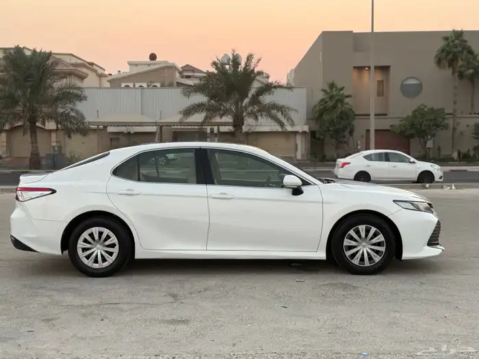 تويوتا كامري 2020 سعودي قمه بنضافه مالك واحد 5