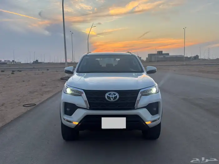 فورتشنر 2022 دبل 6 سلندر 4