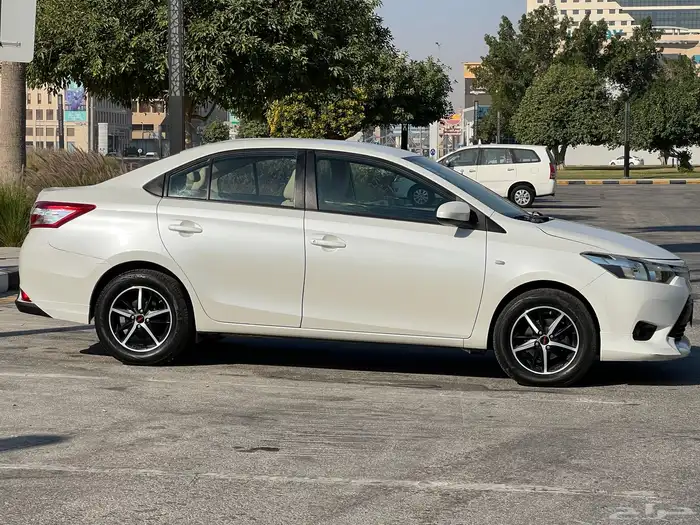 تويوتا يارس موديل 2017 ليمتدد 17