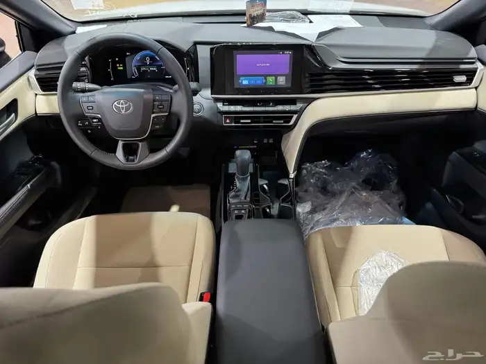 تويوتا كامري E-PLUS هايبرد 2025جديد سعودي 109.000 شامل 24