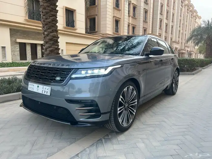 لاندروفر 2025 فيلار p250 مالك اول ممشى 21 الف بحالة الجديد 30