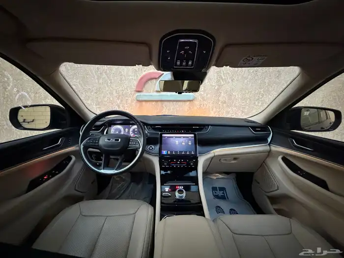 جيب جراند شيروكي ليمتد موديل 2022 وكالة 31