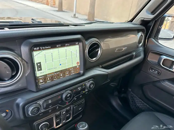 رانجلر صحارى V6 ماشي 33 الف فقط بحاله الوكاله 20