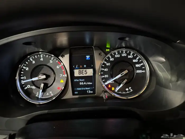 للبيع هايلوكس 2025 اصفار سعودي 9