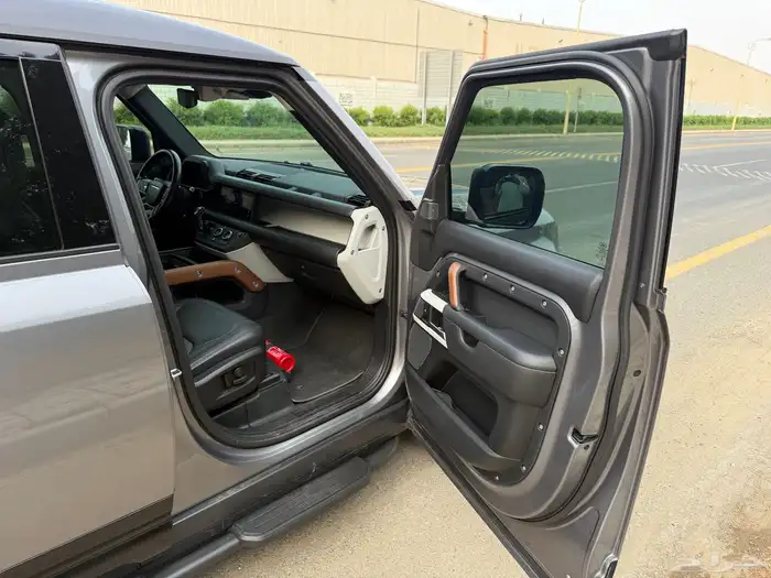 ديفندر HSE P400 2020 - ناغي سعودي 19