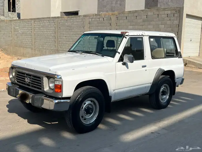 باترول نيسان 90 بدي بلاده وتم ذكر الملاحضات في الصور 10
