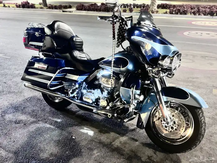 Harley 2008 CVO Ultra Classic stream eagle 1