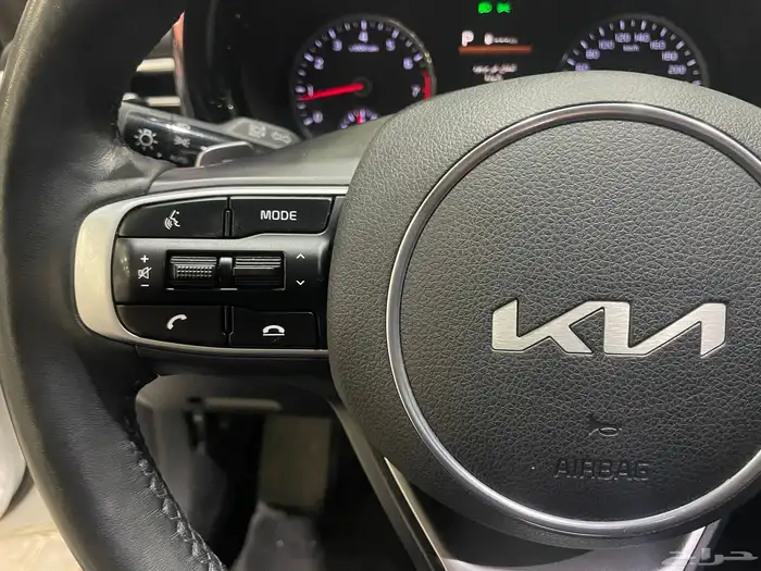 كيا كي 5 2022 قياده ذاتيه ( بنزين ) 2.0L 22