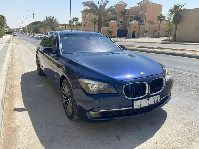 BMW 740 2012 0