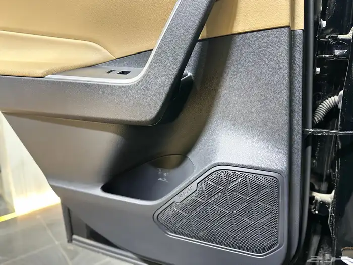 تويوتا راف فور XLE بنزين م2025 13