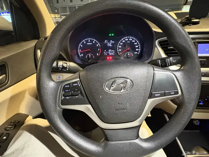 أكسنت 2020 نظيفة جد ا   استعمال شخصي   ممشى 99 ألف 7