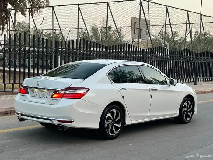 البيع هوندا اكورد (( 2017نظيف جدا )) 27