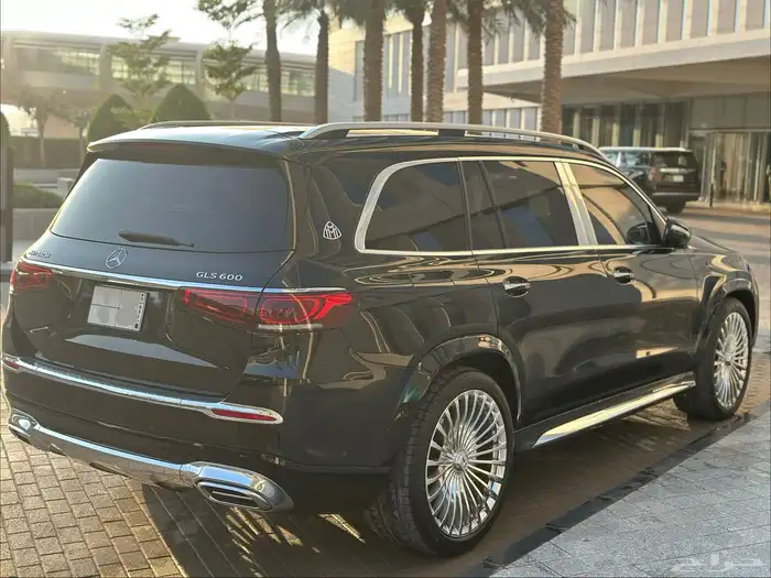 GLS600 MAYBACH 2023 مخزن 15