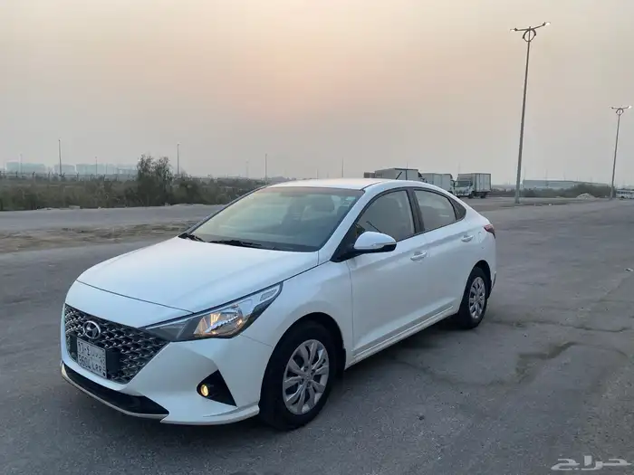 للبيع اكسنت 2023 1