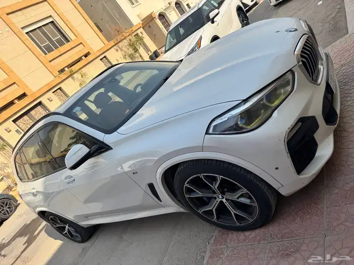 للبيع بي ام x5 2