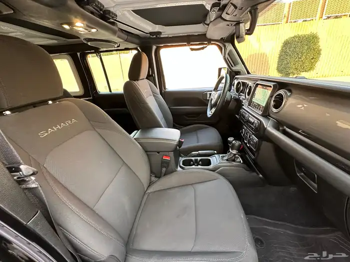 رانجلر صحارى V6 ماشي 33 الف فقط بحاله الوكاله 32