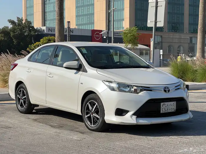 تويوتا يارس موديل 2017 ليمتدد 18