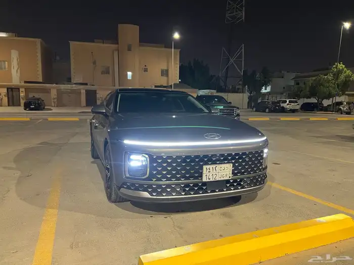 ازيرا بريميوم 2024 ( شبه جديد ) وارد الوعلان 1