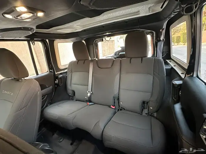 رانجلر صحارى V6 ماشي 33 الف فقط بحاله الوكاله 25