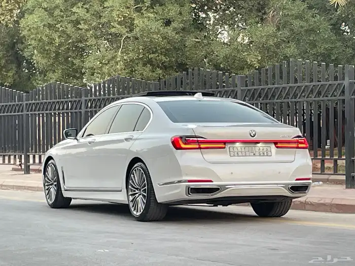 بي ام دبليو Li730 2021 فل كامل نظيف جدا بحال الوكاله 9