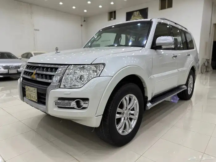 ميتسوبيشي باجيرو 2017 فل كامل مكينه 3800 35