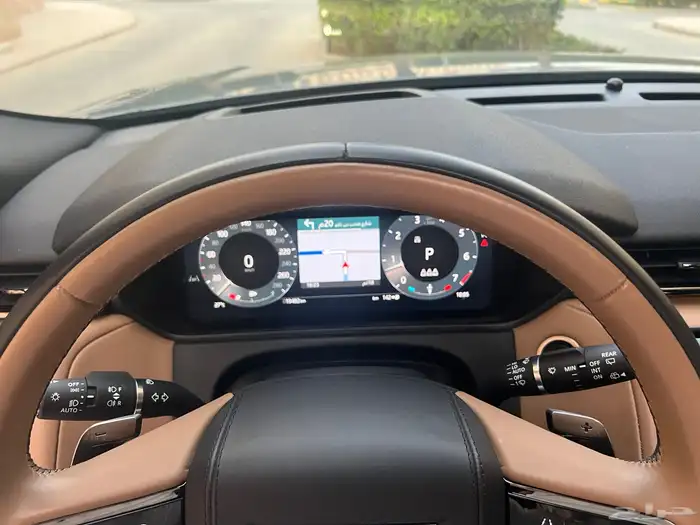 لاندروفر 2025 فيلار p250 مالك اول ممشى 21 الف بحالة الجديد 43