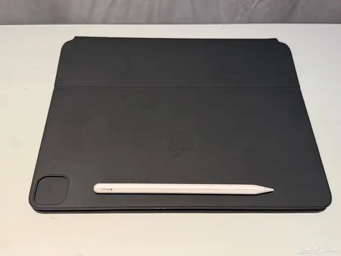 كيبورد ايباد برو 12.9 مع قلم ابل شبه جديد استعمال خفيف 0