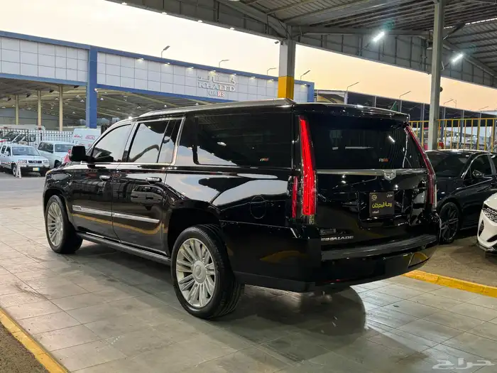 كاديلاك اسكاليد فل كامل طويل 4