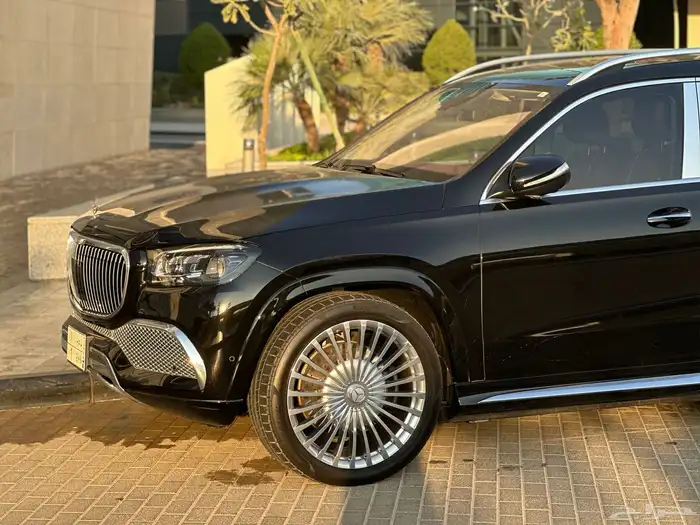 GLS600 MAYBACH 2023 مخزن 12