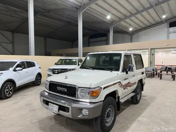 تويوتا ربع 2023 مخزن عداد 49 الف فقط وكالة 0