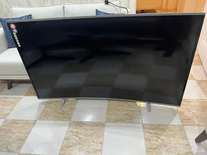 للبيع شاشه دانسات 65 بوصه 0