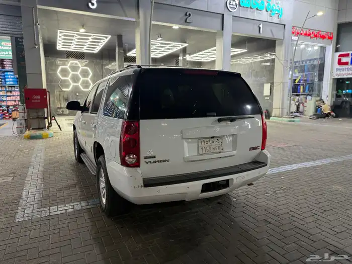 يوكن موديل 2011الوان ابيض 2