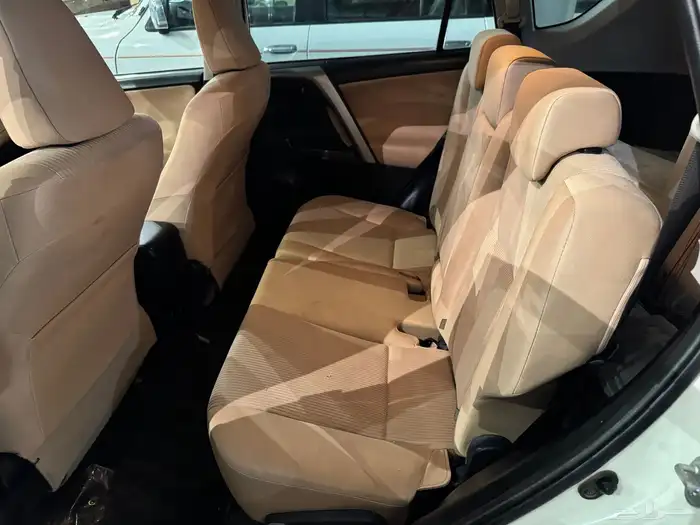 للبيع تويوتا راف فور موديل 2017 4