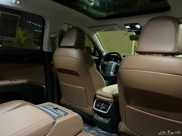 ازيرا بريميوم 2024 ( شبه جديد ) وارد الوعلان 24