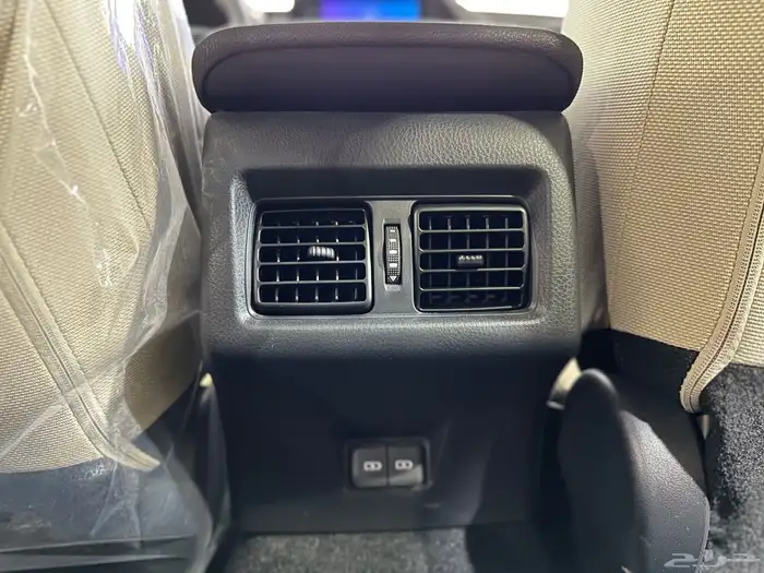 تويوتا كامرى le هايبرد م 2025 11