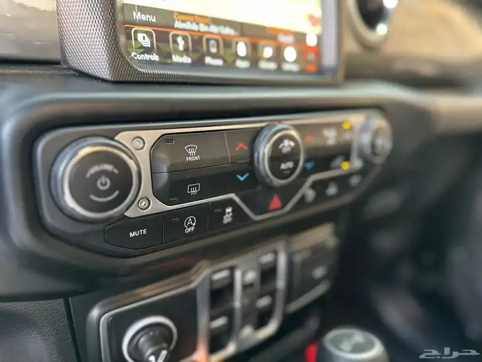 رانجلر صحارى V6 ماشي 33 الف فقط بحاله الوكاله 21