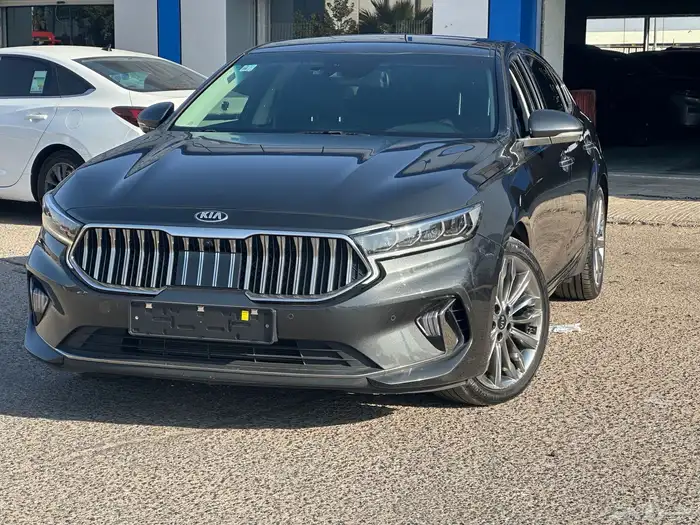 كيا كادنزا 2021 بنزين 6 سلندر بصمه فل عدا الفتحه 0