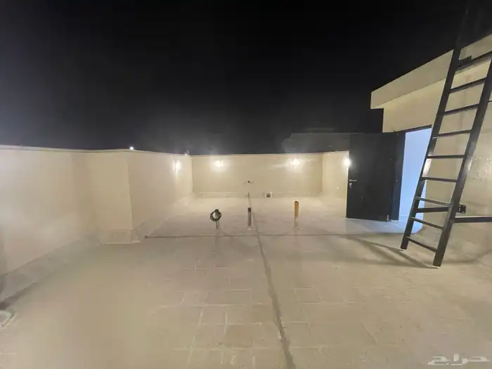 فيلا للإيجار المشرقية حي الجنادرية 33