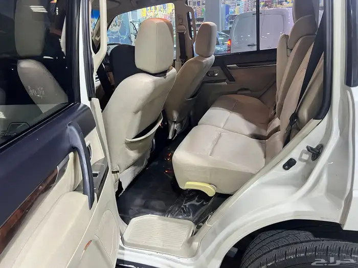 ميتسوبيشي باجيرو 2014 25